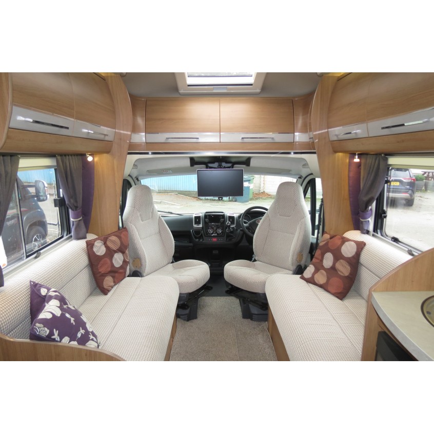 Autotrail Tracker RS