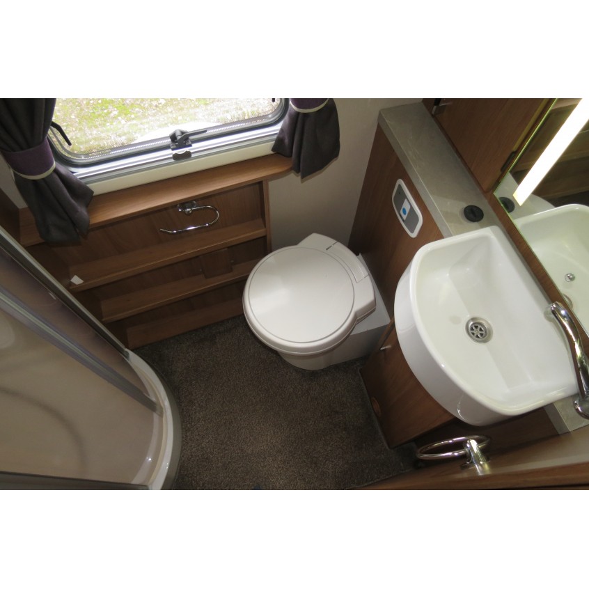 Autotrail Tracker RS