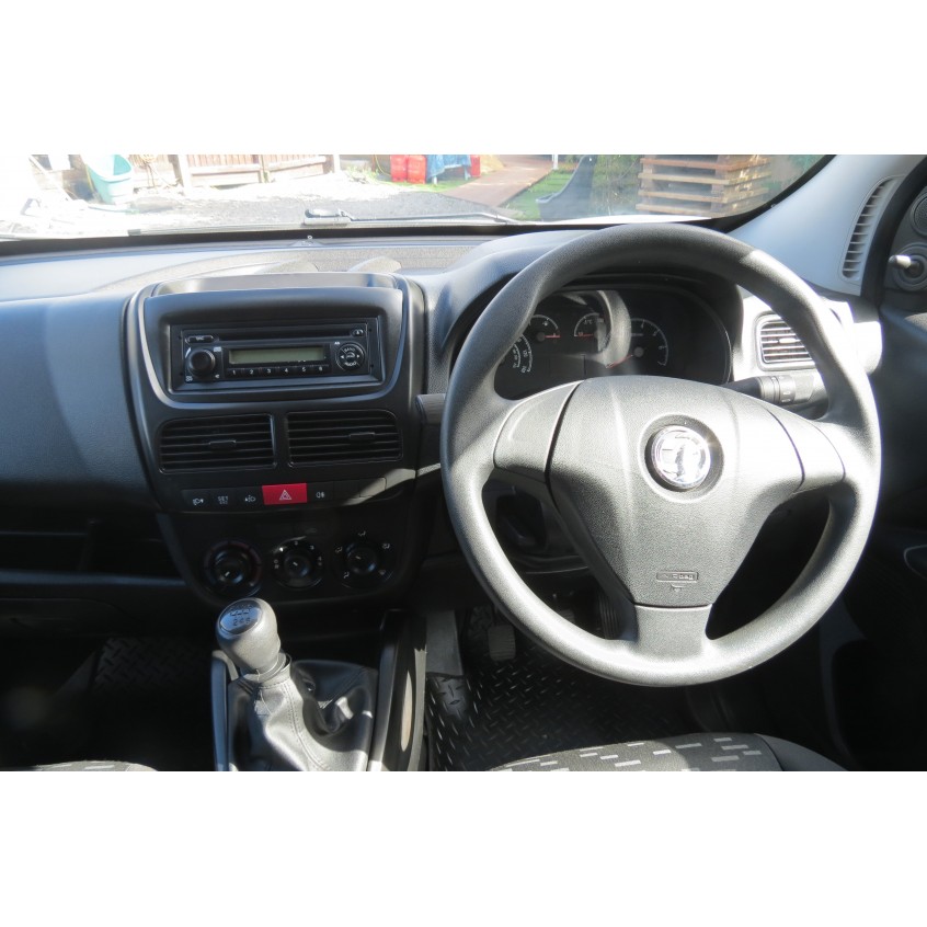 Nu Venture Micro Compact - 1.6L Vauxhall Combo
