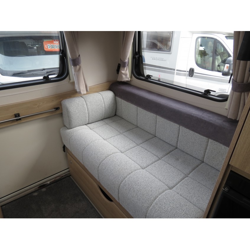 Elddis Accordo 135
