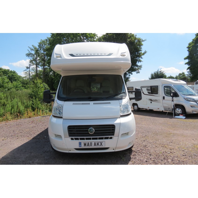 Bessacarr E495 - Family Van!