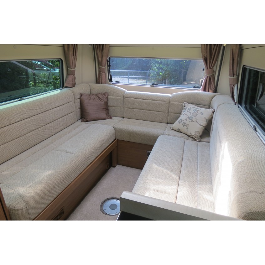 Autotrail V-Line 610 Sport - End Lounge