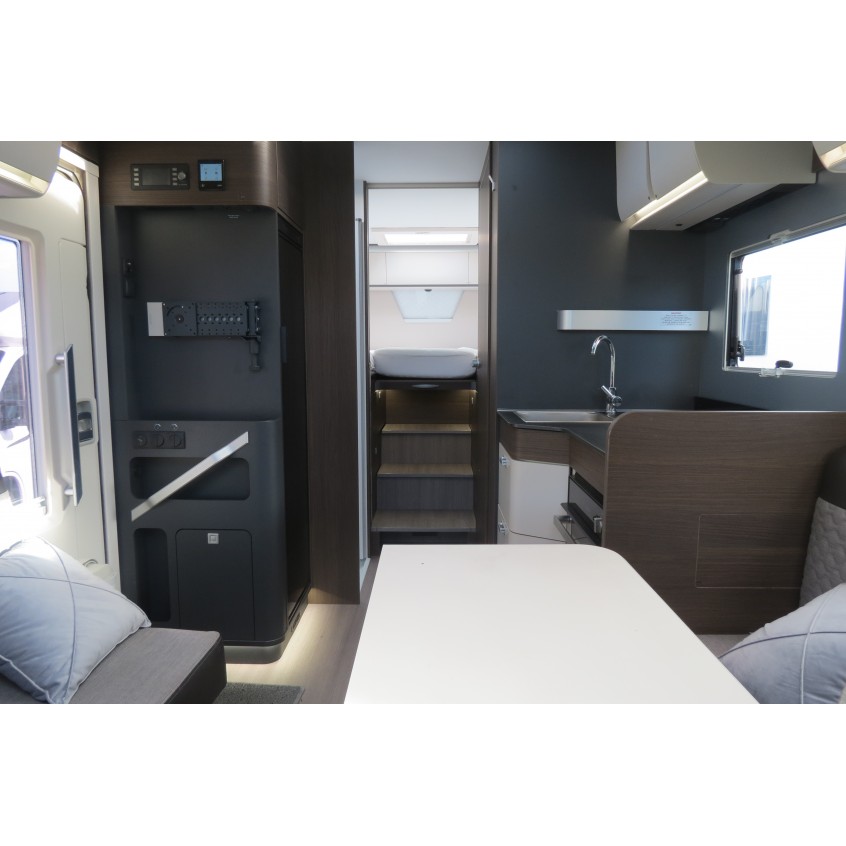 Adria Matrix Supreme 670 DL