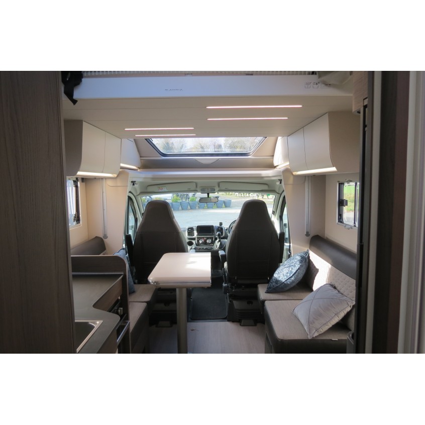 Adria Matrix Supreme 670 DL