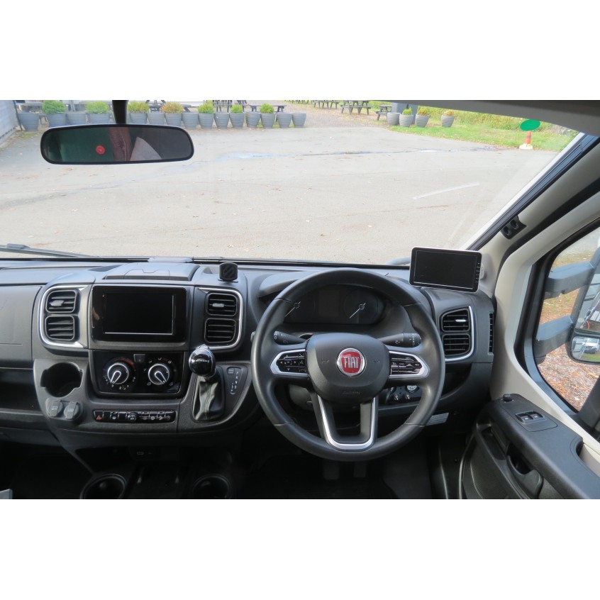 Adria Matrix Supreme 670 DL