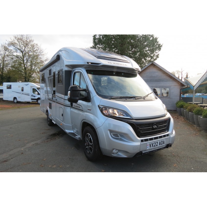 Adria Matrix Supreme 670 DL