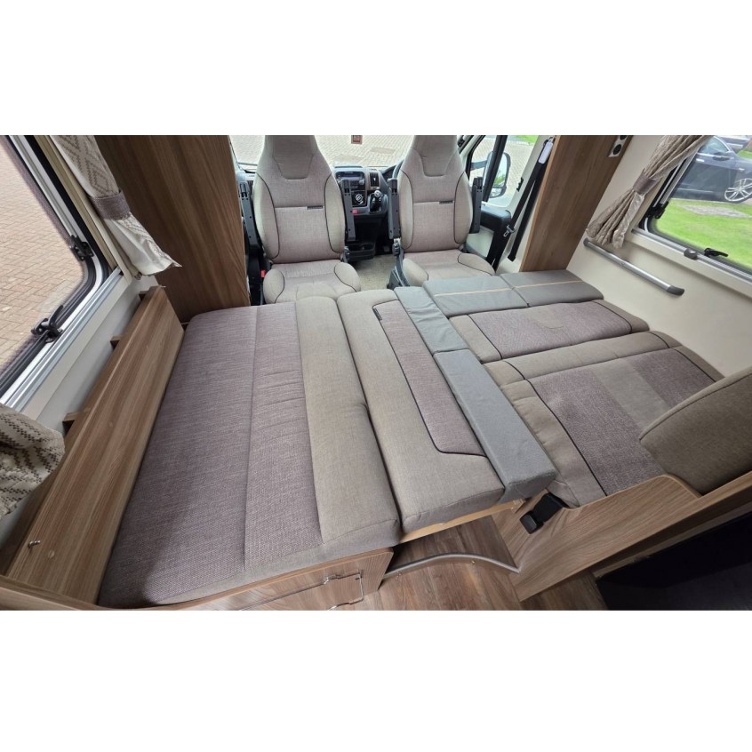 Swift Bessacarr E454