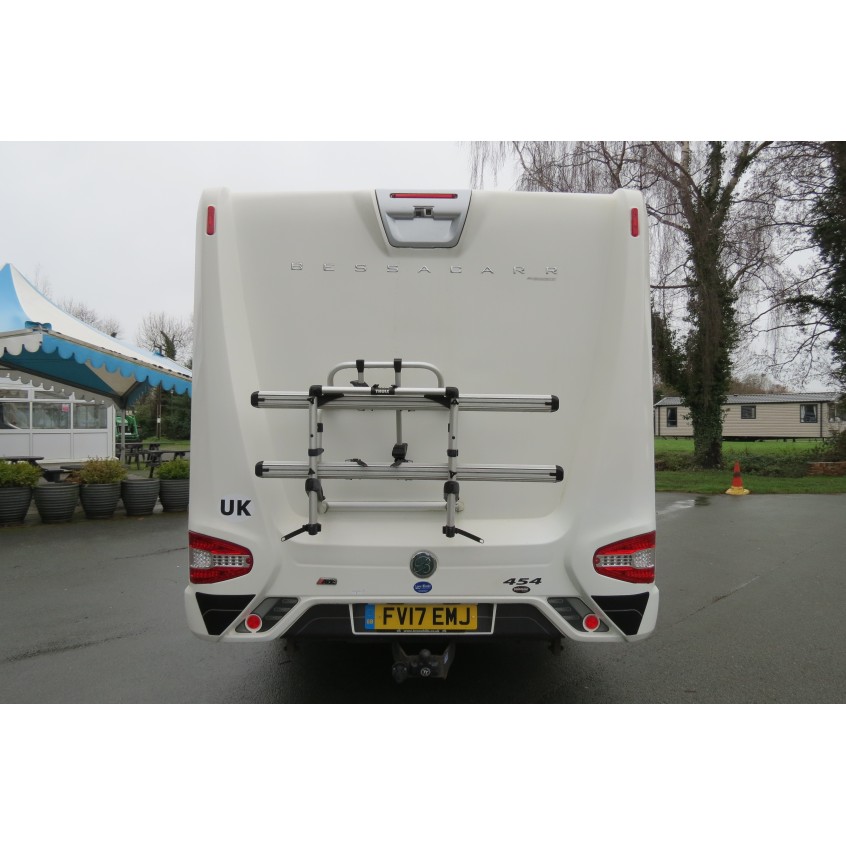 Swift Bessacarr E454