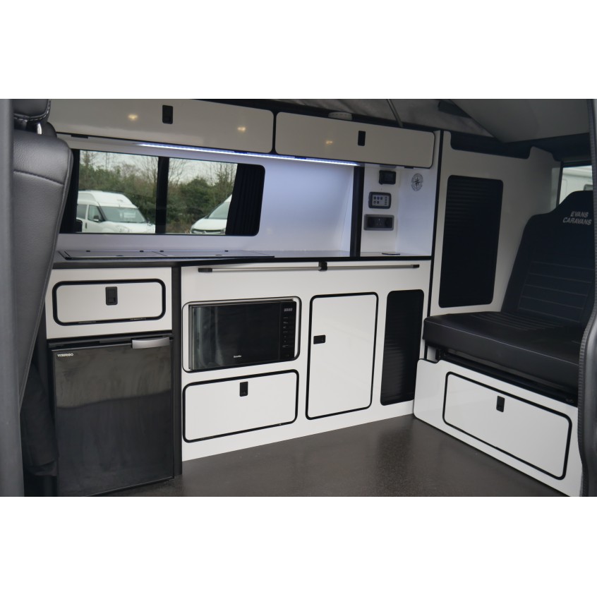 Volkswagen T30 LWB Camper Van - Electric Bed