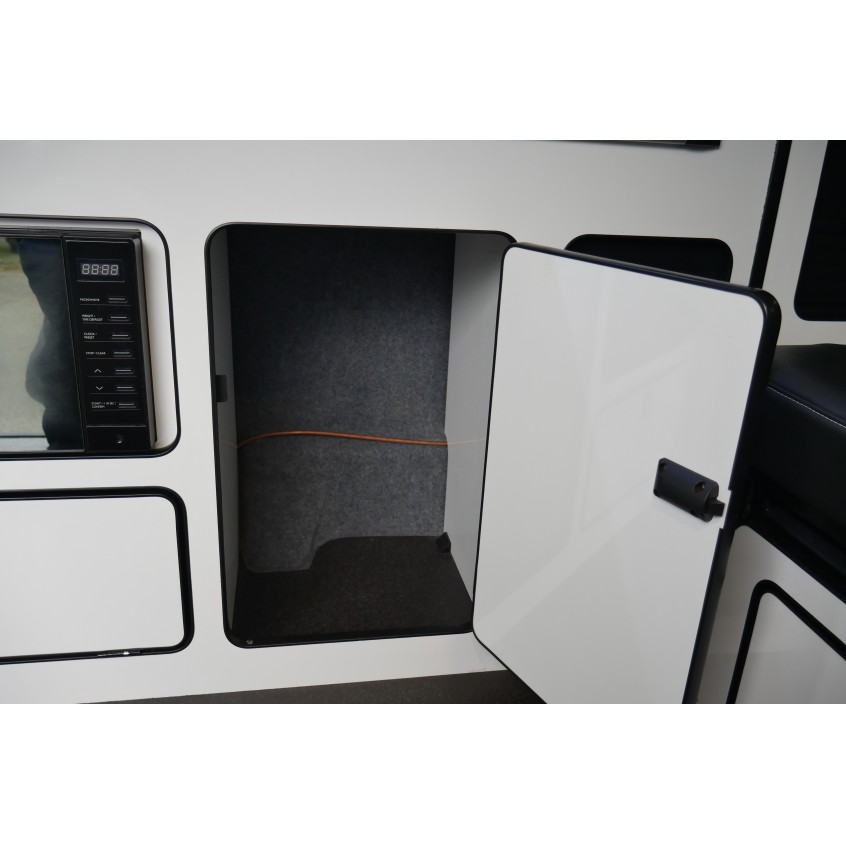 Volkswagen T30 LWB Camper Van - Electric Bed