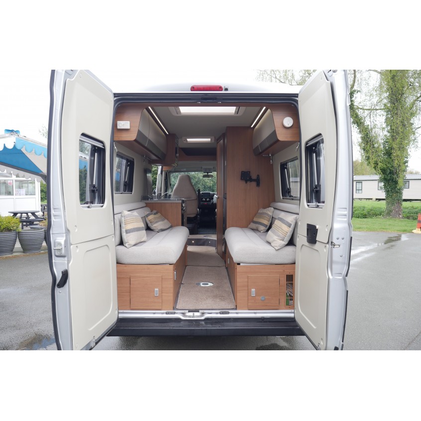 Autotrail V-Line 635 SE - AUTOMATIC
