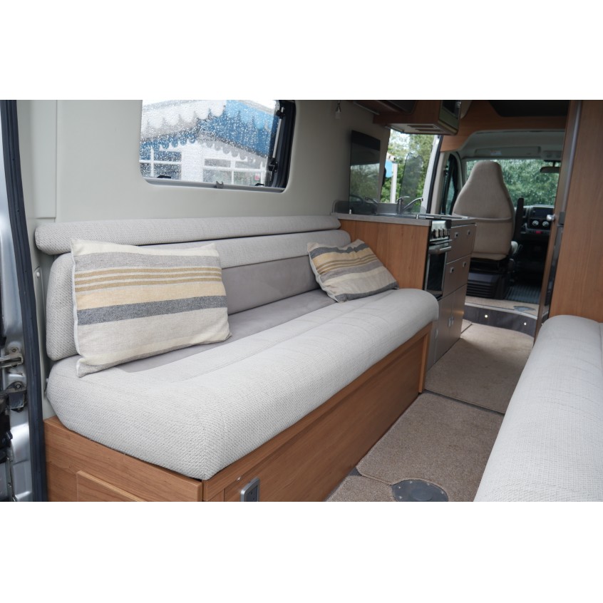 Autotrail V-Line 635 SE - AUTOMATIC