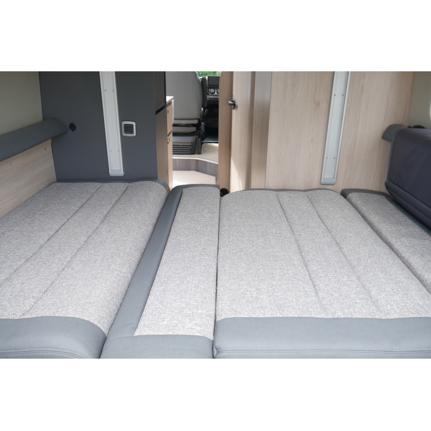 Autotrail Expedition 67 Flex
