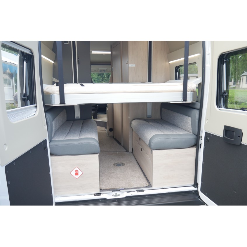 Autotrail Expedition 67 Flex