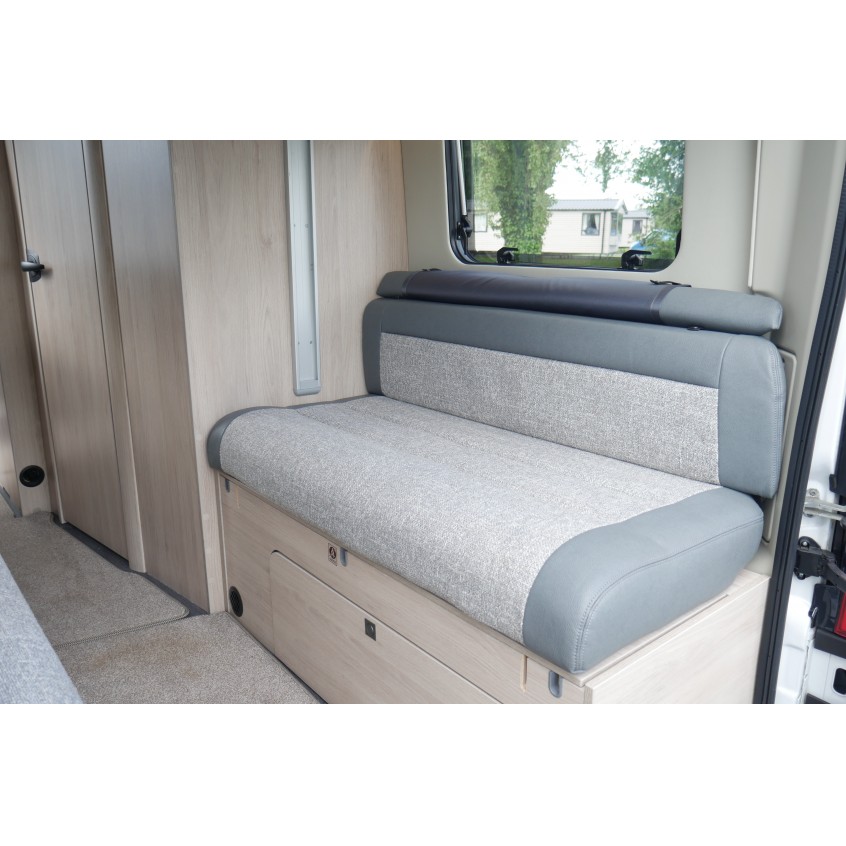 Autotrail Expedition 67 Flex
