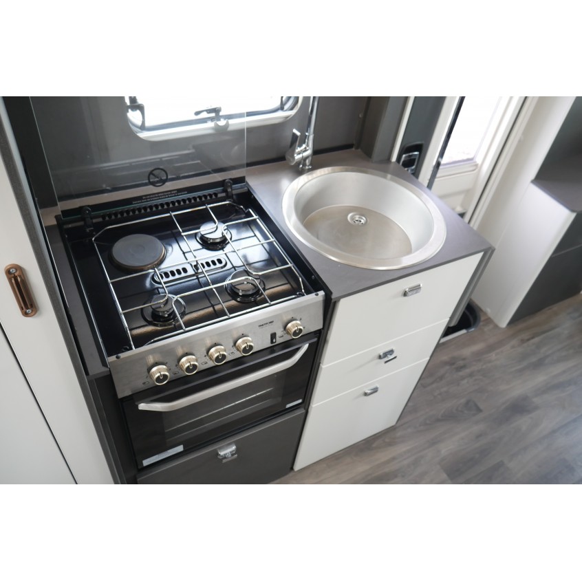 Swift Voyager 494
