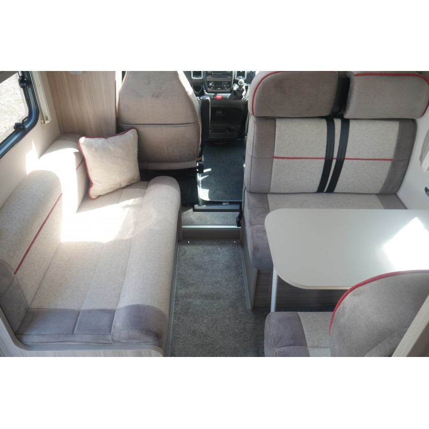 Elddis Majestic 196