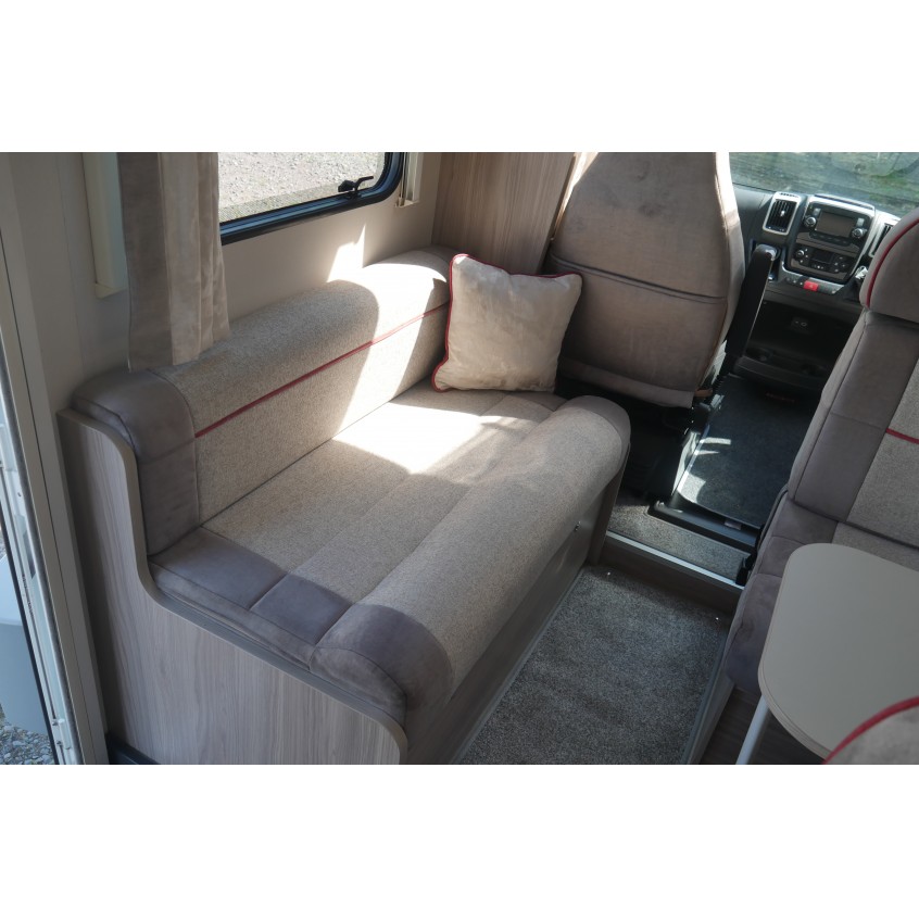 Elddis Majestic 196