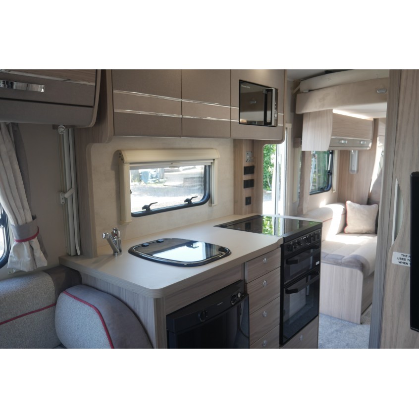 Elddis Majestic 196