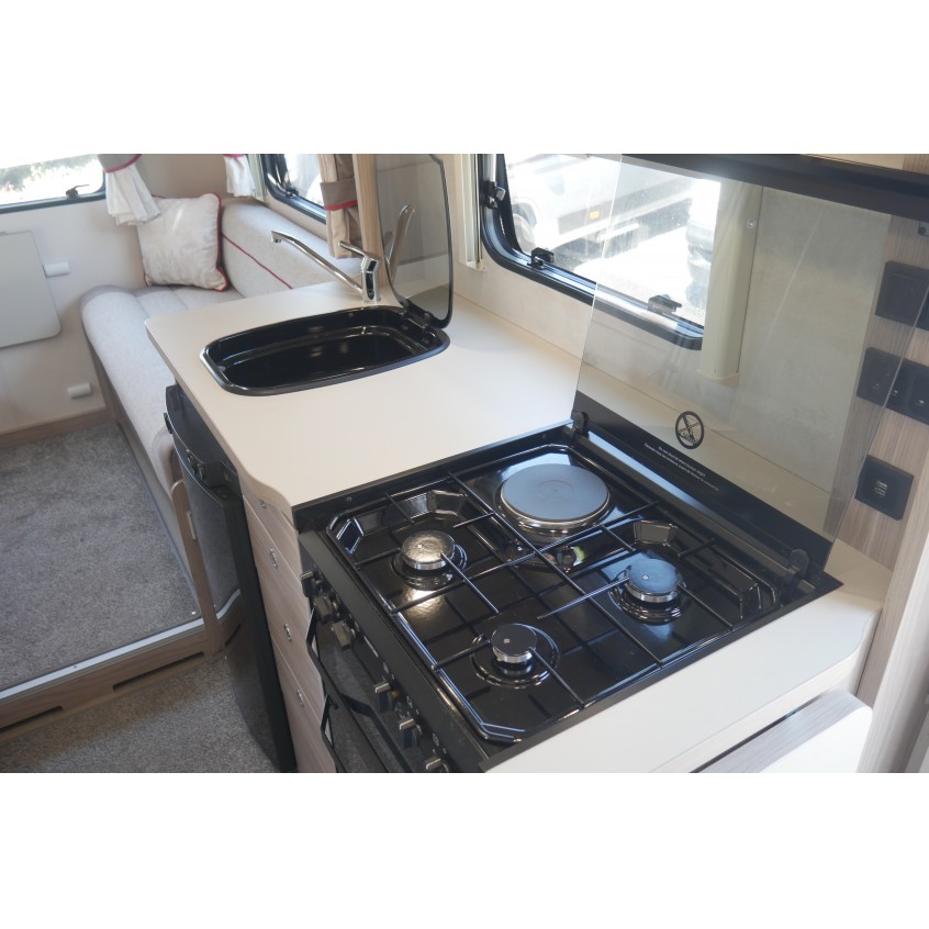 Elddis Majestic 196