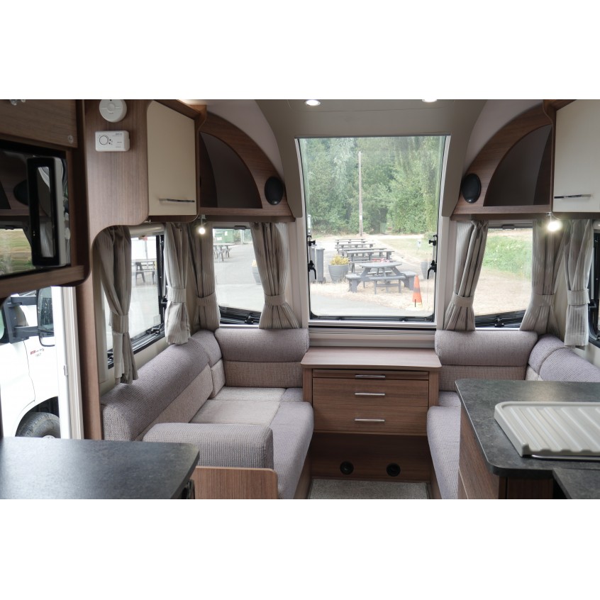 Bailey Phoenix 440 Caravan