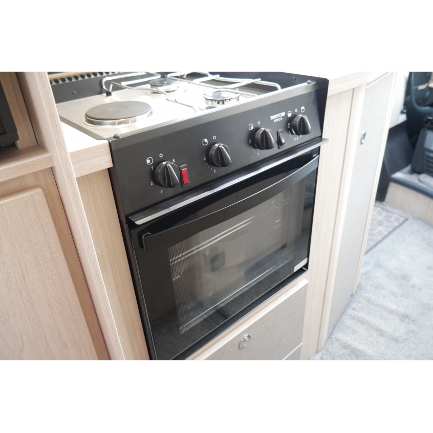 Elddis Signature CV40 - AUTOMATIC