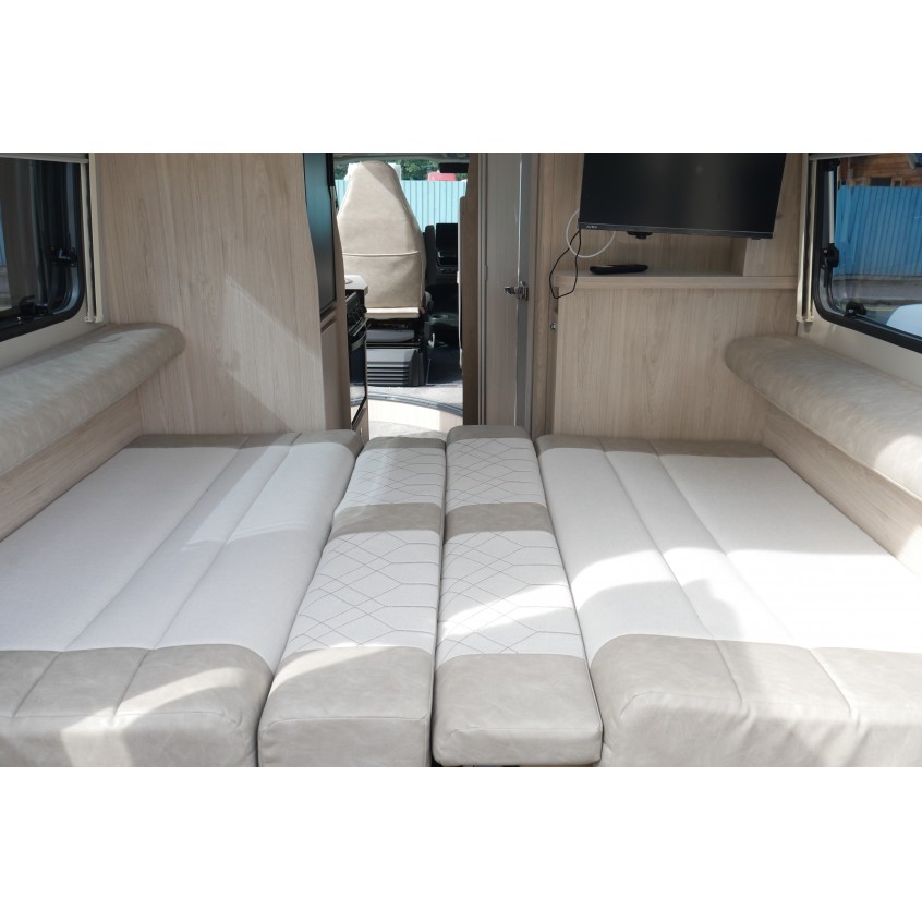 Elddis Signature CV40 - AUTOMATIC