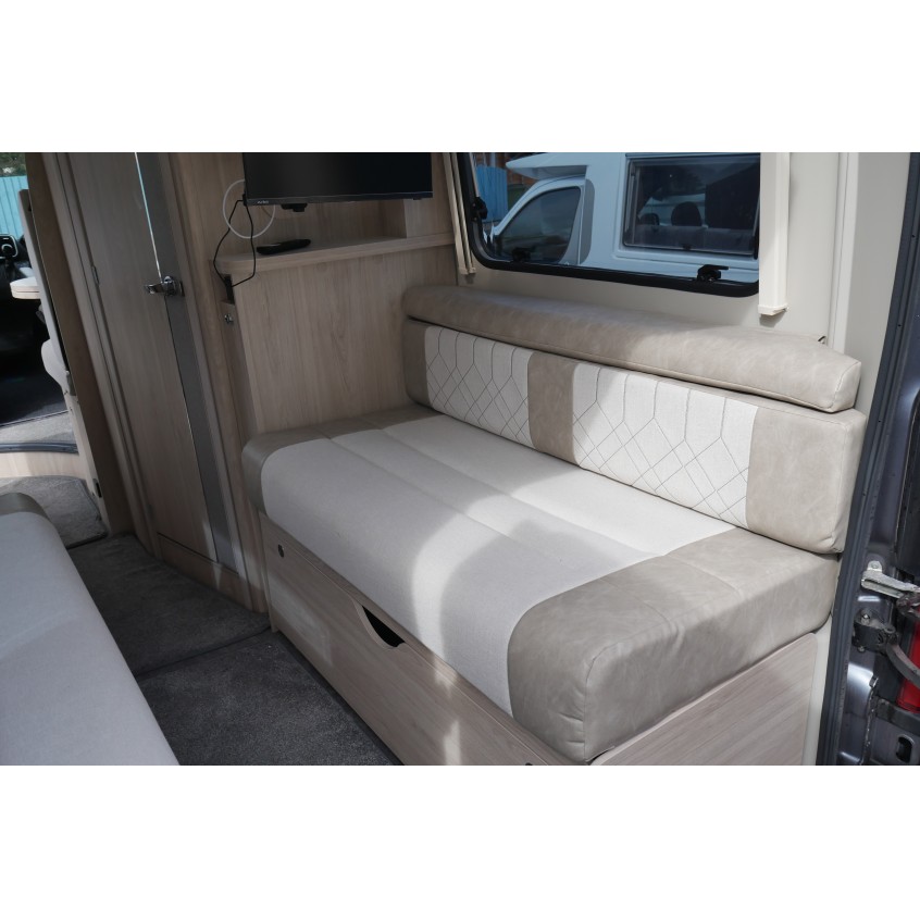 Elddis Signature CV40 - AUTOMATIC